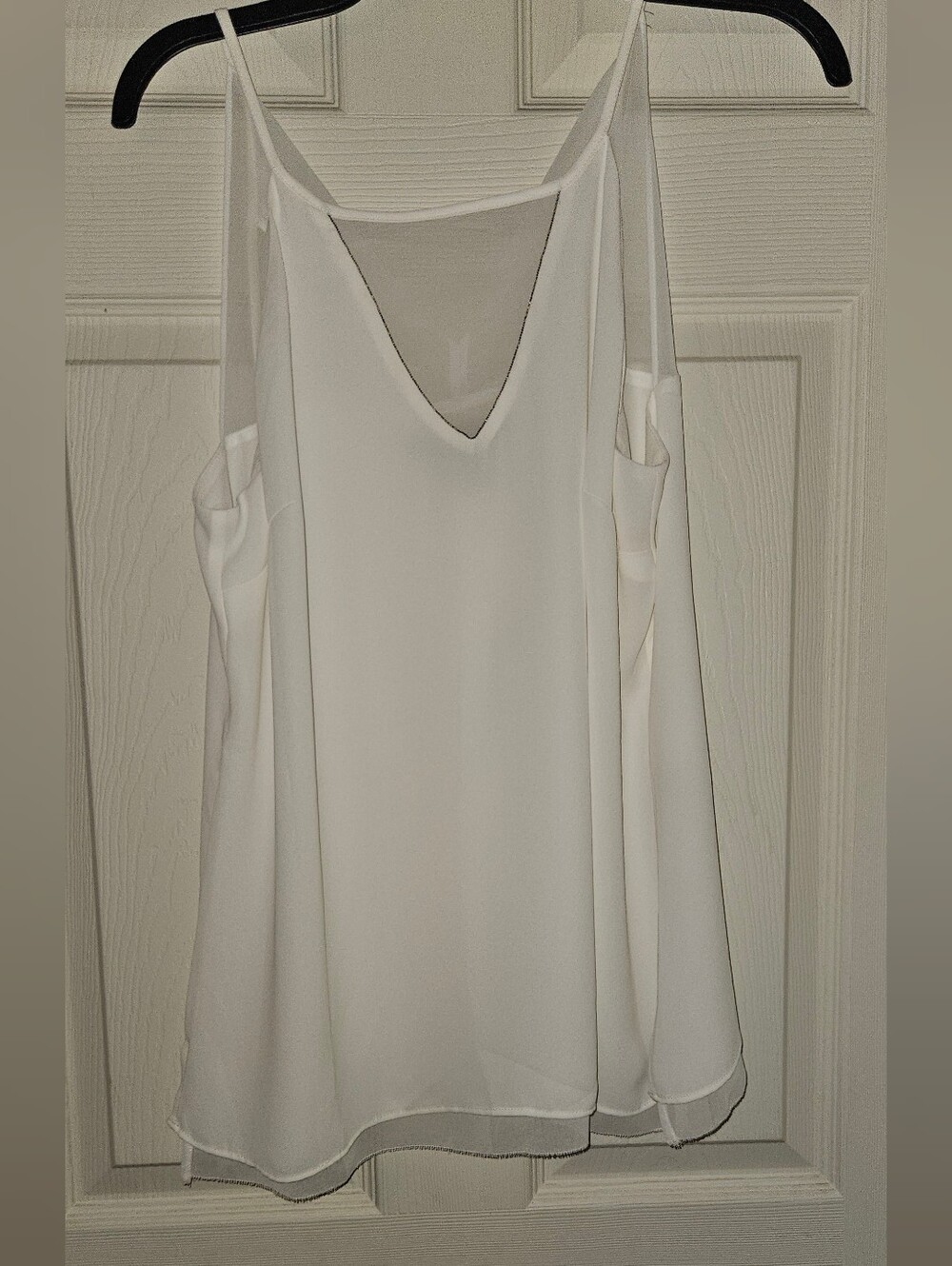 White House Black Market Cream V‑Neck Spaghetti Strap Camisole
